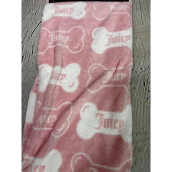 Custom Embroidered Juicy Couture blanket | Embroidered pet blanket - Picture 3 of 6